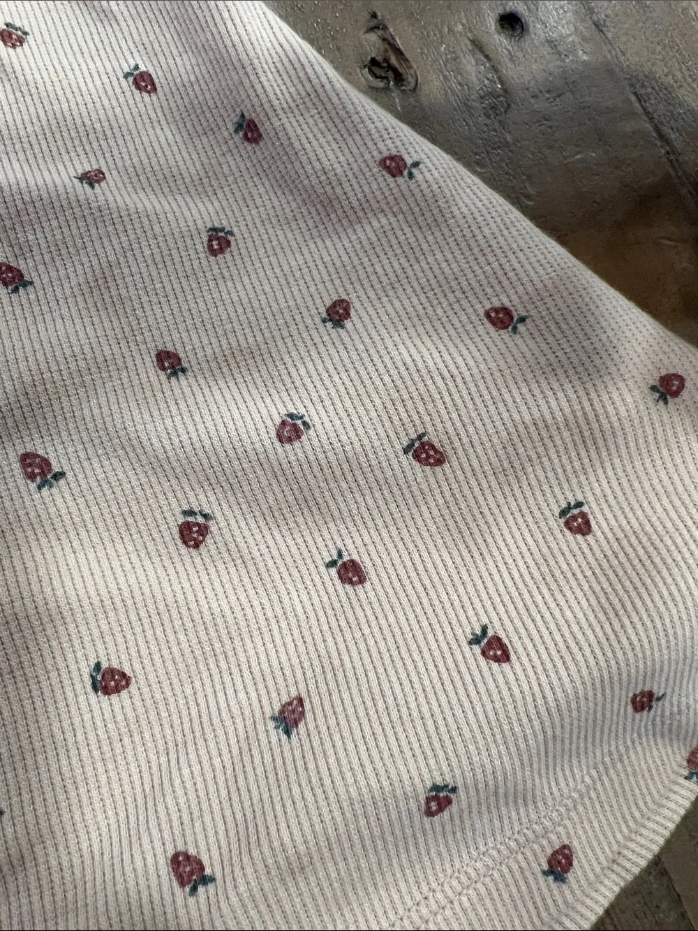Quincy Mae ribbed strawberry print ruffle collar dress 2-3 years play condition
